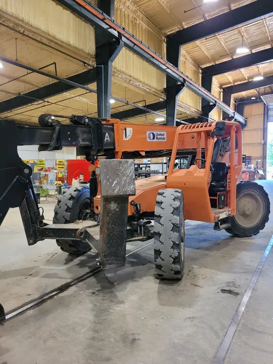 2017 SKYTRAK 10054 Forklift