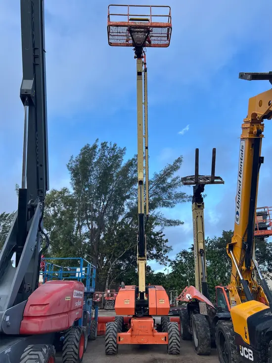 2017 JLG 860SJ Boom Lift
