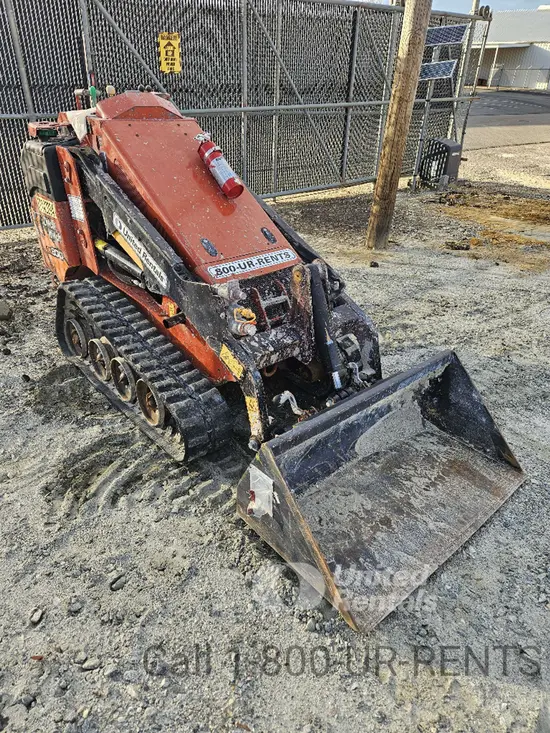 2021 Ditch Witch SK800 Track Loader