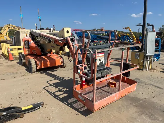 2015 JLG E450AJ Articulating Boom Lift