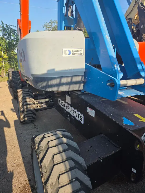 2017 Genie S-60X Boom Lift