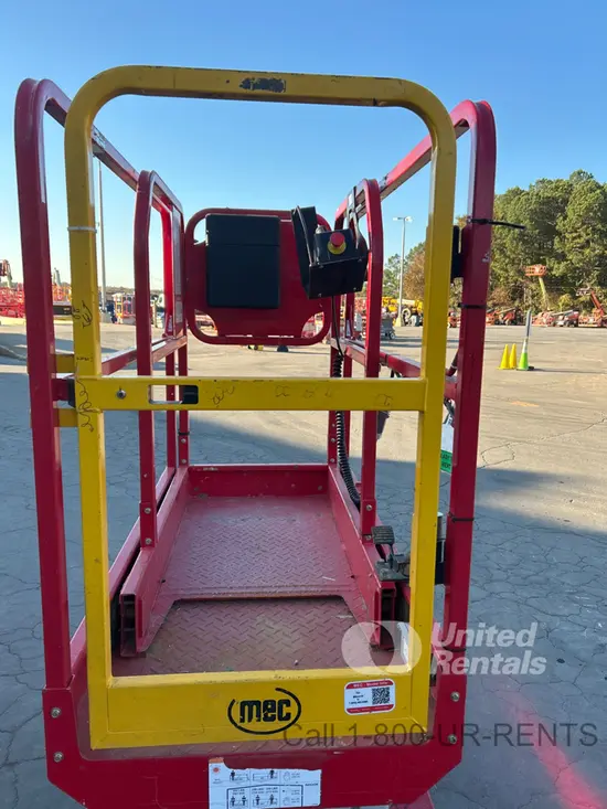 2022 MEC MICRO 19 Scissor Lift