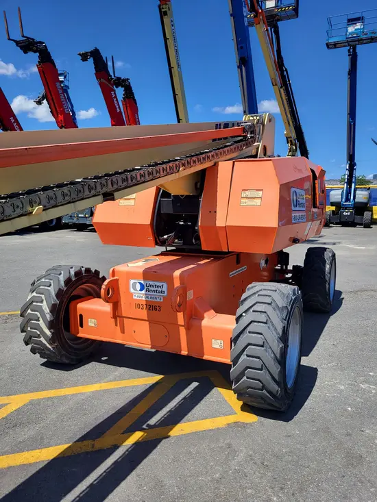 2015 JLG 800S Boom Lift
