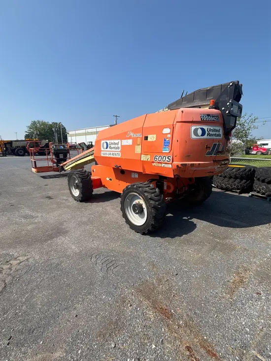 2017 JLG 600S Boom Lift