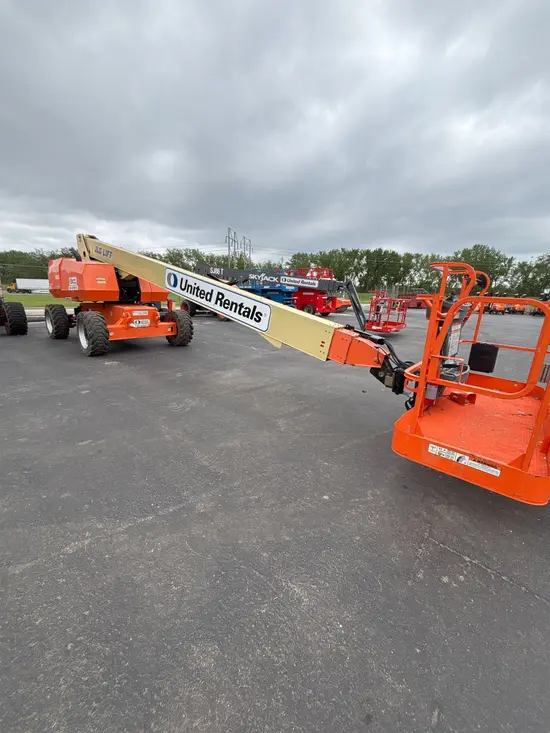 2018 JLG 800S Boom Lift