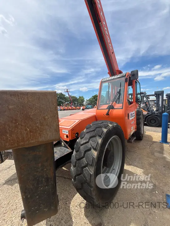 2017 SKYTRAK 10054 Forklift