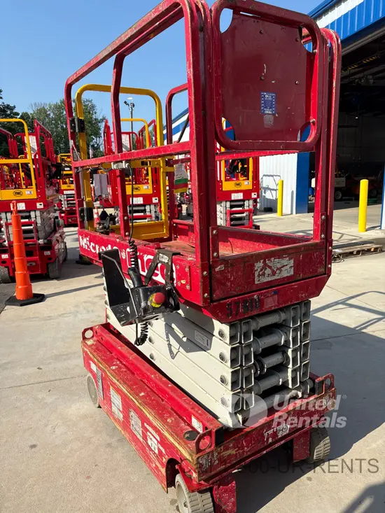 2018 MEC MICRO 19 Scissor Lift