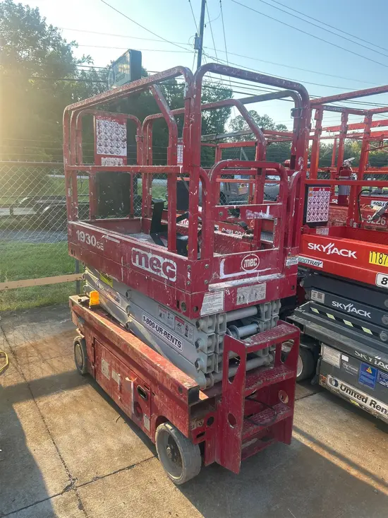 2017 MEC 1930SE Scissor Lift