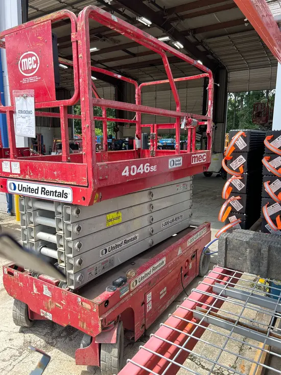 2017 MEC 4046SE Scissor Lift