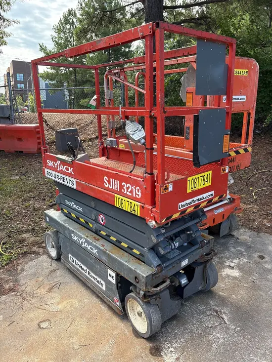 2018 Skyjack SJIII3219 Scissor Lift