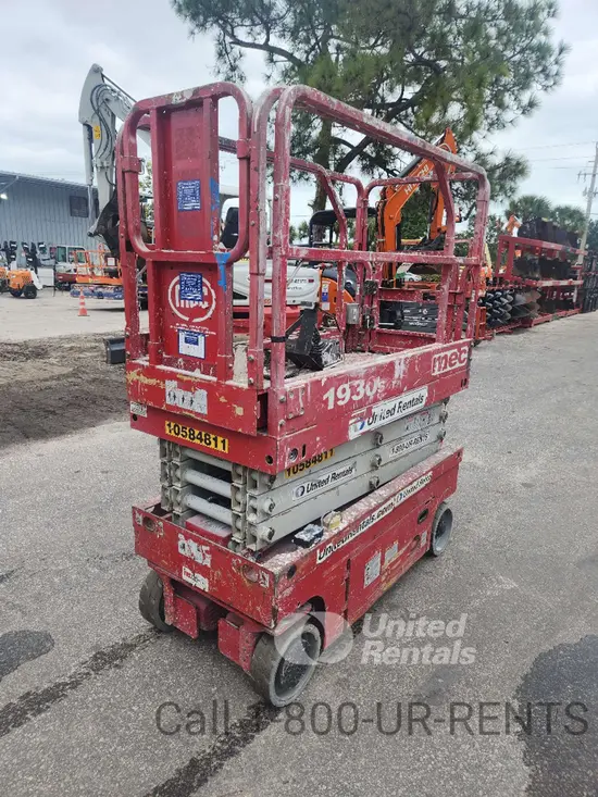 2017 MEC 1930SE Scissor Lift