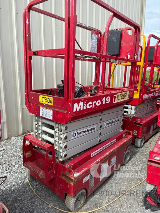 2018 MEC MICRO 19 Scissor Lift