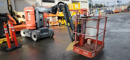 2017 Skyjack SJ30ARJE Articulating Boom Lift