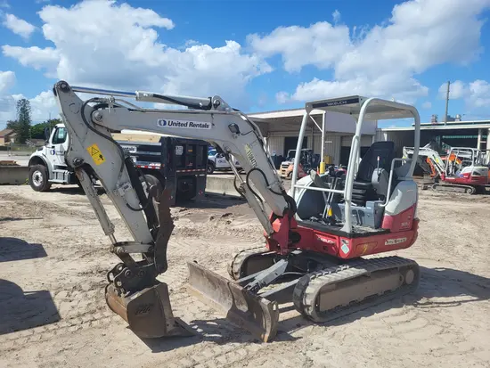 2020 Takeuchi TB235-2R Mini Excavator