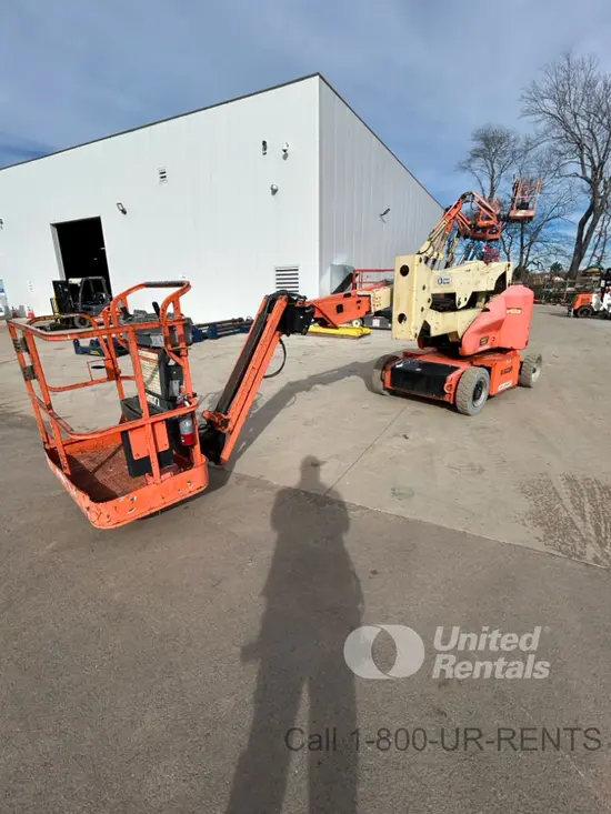2015 JLG E400AJPN Articulating Boom Lift