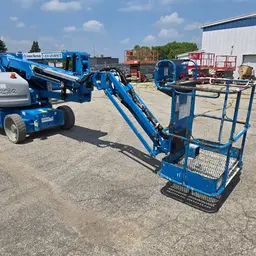 2015 Genie Z-40/23N RJ Articulating Boom Lift