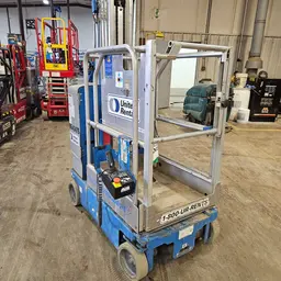 2016 Genie GR-20 Self-Propelled One-Person Lift