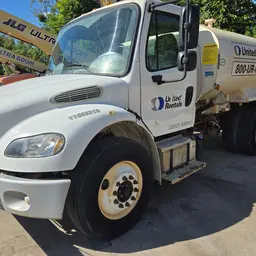 2019 Freightliner M2 106 WATER Water Truck
