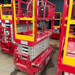 2018 MEC MICRO 19 Scissor Lift