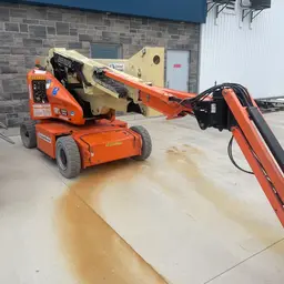 2017 JLG E400AJPN Articulating Boom Lift