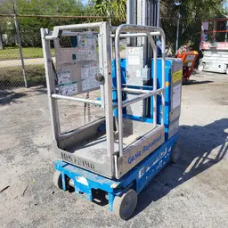 2017 Genie GR-20 Self-Propelled One-Person Lift