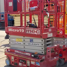 2018 MEC MICRO 19 Scissor Lift
