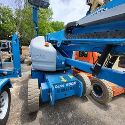 2015 Genie Z-40/23N RJ Articulating Boom Lift