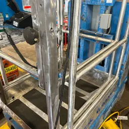 2018 Genie GR-12 Self-Propelled One-Person Lift