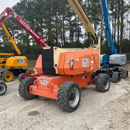 2015 JLG 800AJ Articulating Boom Lift