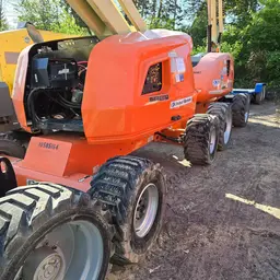 2017 JLG 450AJ Articulating Boom Lift