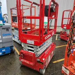 2017 MEC 1330SE Scissor Lift