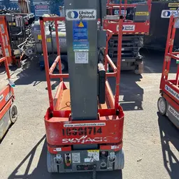2015 Skyjack SJ12 Self-Propelled One-Person Lift