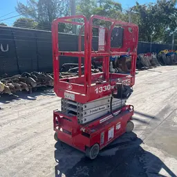 2017 MEC 1330SE Scissor Lift
