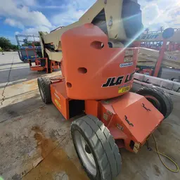 2016 JLG E450AJ Articulating Boom Lift