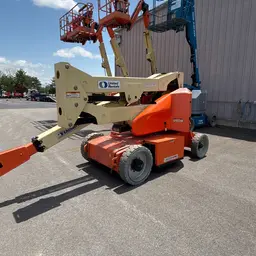 2017 JLG E400AN Articulating Boom Lift
