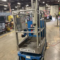 2018 Genie GR-20 Self-Propelled One-Person Lift