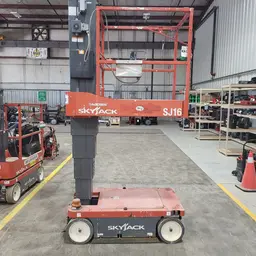 2018 Skyjack SJ16 Self-Propelled One-Person Lift