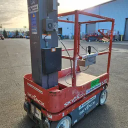 2017 Skyjack SJ12 Self-Propelled One-Person Lift