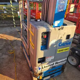 2016 Genie GR-20 Self-Propelled One-Person Lift