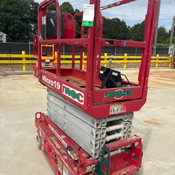 2019 MEC MICRO 19 Scissor Lift