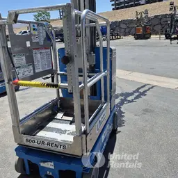 2017 Genie GR-20 Self-Propelled One-Person Lift