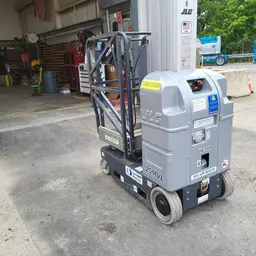 2018 JLG 20MVL Self-Propelled One-Person Lift