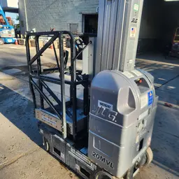 2017 JLG 20MVL Self-Propelled One-Person Lift