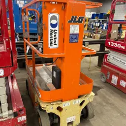 2018 JLG 1230ES Self-Propelled One-Person Lift