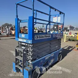 2017 Genie GS-3232 Scissor Lift