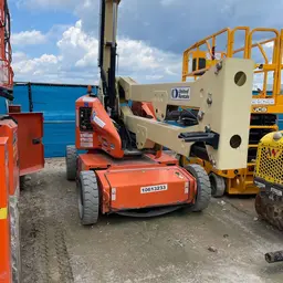 2017 JLG E450AJ Articulating Boom Lift
