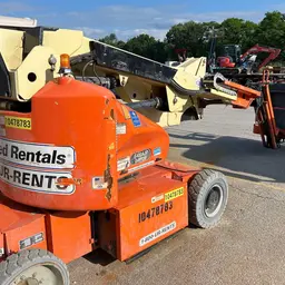 2016 JLG E400AJPN Articulating Boom Lift