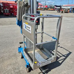 2018 Genie AWP-30SDC Pusharound Lift