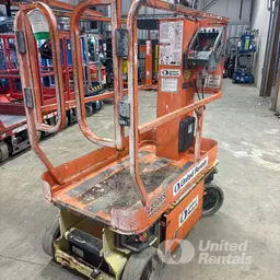 2012 JLG 1230ES Self-Propelled One-Person Lift