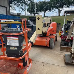 2017 JLG E400AN Articulating Boom Lift